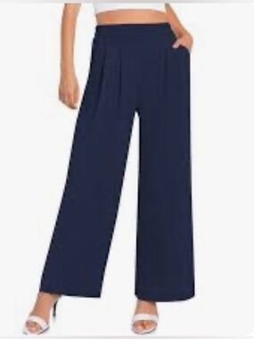 NWT Express Wide-Leg Pants in Navy
